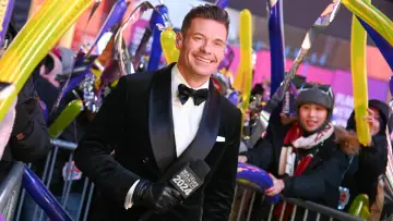 Zasłona do serialu "Dick Clark