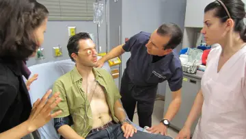 Zasłona к сериалу "Untold Stories of the ER" #1395451