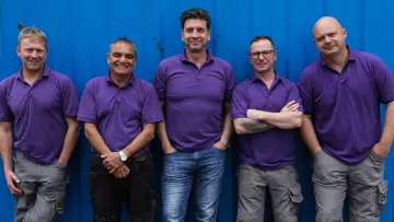 Zasłona do serialu "DIY SOS" #1440471