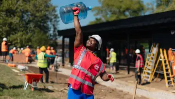 Zasłona do serialu "DIY SOS" #1654962