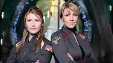 Zasłona к сериалу "Gwiezdne wrota: Atlantyda" #1289651