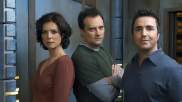 Zasłona к сериалу "Gwiezdne wrota: Atlantyda" #1289661