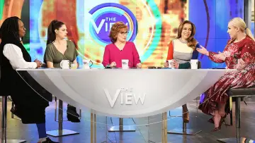 Zasłona к сериалу "The View" #1283997