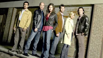 Zasłona к сериалу "Crossing Jordan" #1269495