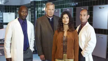 Zasłona к сериалу "Crossing Jordan" #1269499