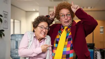 Zasłona do serialu "The Fast Show" #1817162
