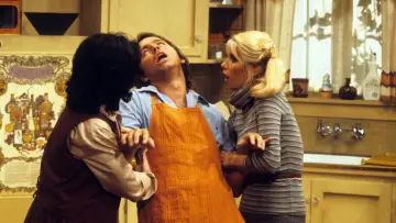 Zasłona к сериалу "Three