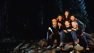 Zasłona к сериалу "Czy boisz się ciemności?" #1357295