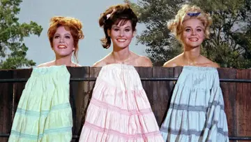 Zasłona к сериалу "Petticoat Junction" #1323003