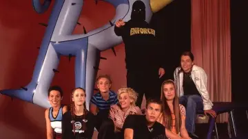 Zasłona do serialu "Rekonwalescencja" #1547927