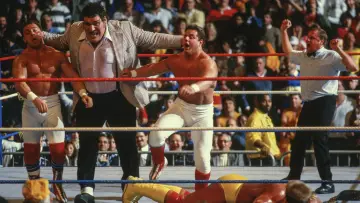 Zasłona к сериалу "WWE Saturday Night