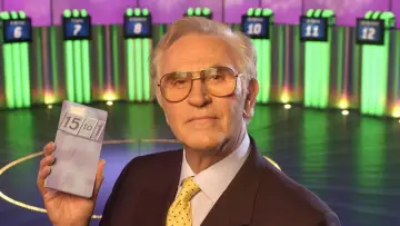Zasłona к сериалу "Fifteen to One" #1376964