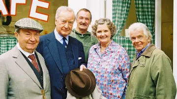 Zasłona к сериалу "Last of the Summer Wine" #1324272