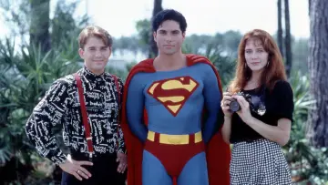 Zasłona do serialu "Superboy" #1784912