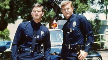 Zasłona к сериалу "Adam-12" #1301143