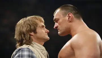Zasłona do serialu "Raw" #1585504