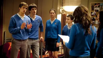 Zasłona к сериалу "El internado" #1395627