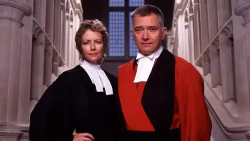 Zasłona do serialu "Judge John Deed" #1684741