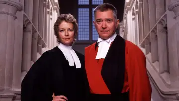 Zasłona do serialu "Judge John Deed" #1684742