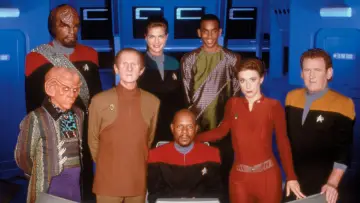 Zasłona к сериалу "Star Trek: Stacja Kosmiczna" #1286208