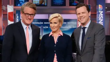 Zasłona do serialu "Morning Joe" #1677175