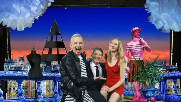 Zasłona к сериалу "Eurotrash" #1394025