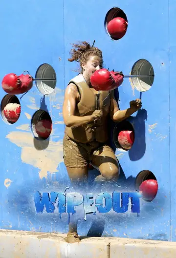 Plakat к сериалу "Wipeout" #1449875