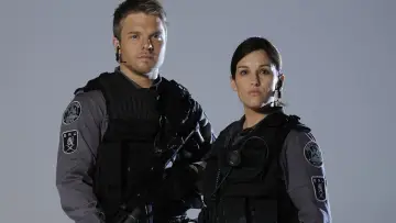 Zasłona к сериалу "Flashpoint" #1394425