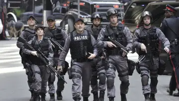 Zasłona к сериалу "Flashpoint" #1394426