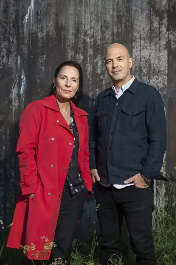 Uppdrag granskning plakat