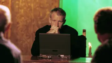 Zasłona do serialu "Kret" #1589529