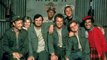 Zasłona к сериалу "M*A*S*H" #1300034