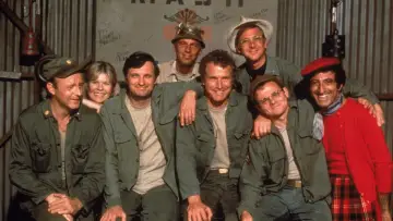 Zasłona к сериалу "M*A*S*H" #1300039