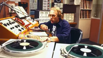 Zasłona do serialu "WKRP w Cincinnati" #1547628
