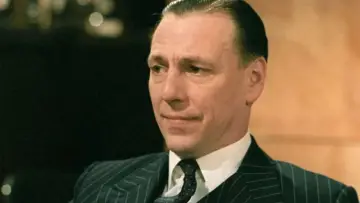 Zasłona do serialu "Lśnij, Harvey Moon" #1747325