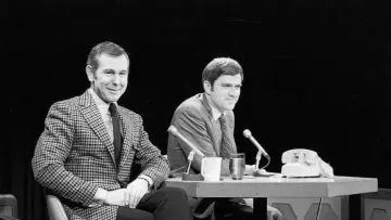 Zasłona do serialu "The Phil Donahue Show" #1546119