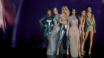 Zasłona к сериалу "Z kamerą u Kardashianów" #1323179