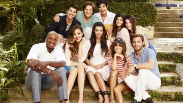 Zasłona к сериалу "Z kamerą u Kardashianów" #1323206