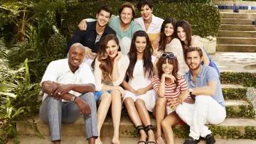 Zasłona к сериалу "Z kamerą u Kardashianów" #1323240