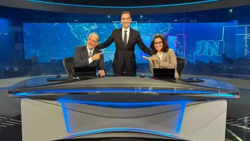 Zasłona do serialu "Jornal Nacional" #1217484