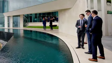 Zasłona do serialu "Million Dollar Listing Los Angeles" #1553439