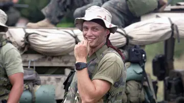 Zasłona к сериалу "Generation Kill: Czas wojny" #1459074