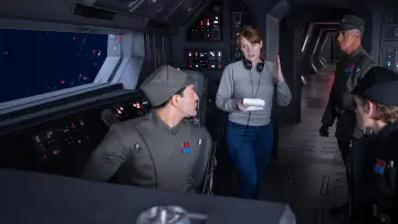 Zasłona do serialu "Disney za kulisami / Gwiezdne wojny: The Mandalorian" #1401511