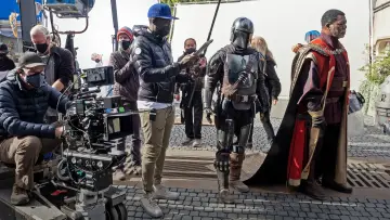 Zasłona do serialu "Disney za kulisami / Gwiezdne wojny: The Mandalorian" #1401512