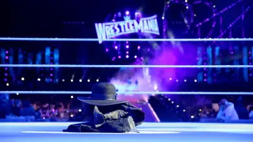 Zasłona к сериалу "Undertaker: The Last Ride" #1464224