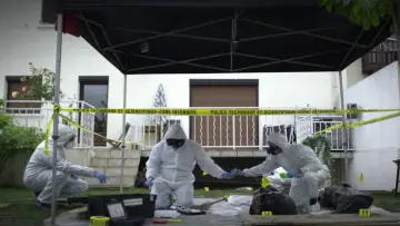 Zasłona к сериалу "Niewyjaśnione tajemnice" #1450323