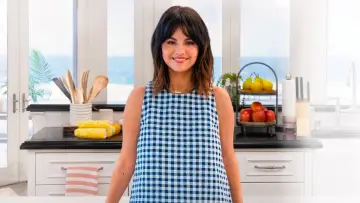 Zasłona do serialu "Selena + Chef" #1913157