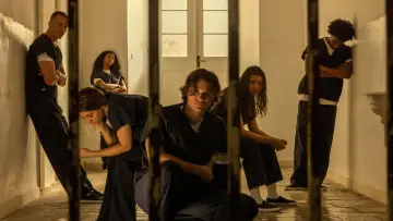 Zasłona к сериалу "Outer Banks" #1220847