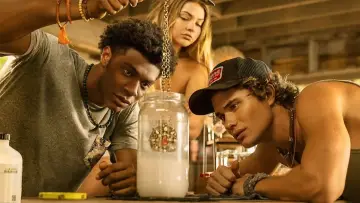 Zasłona к сериалу "Outer Banks" #1220887