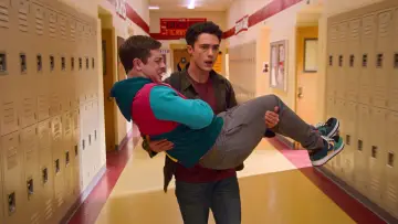 Zasłona к сериалу "Jeszcze nigdy..." #1330224